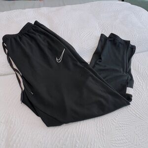 NIKE: Black/White Dri-Fit Joggers - Size XL